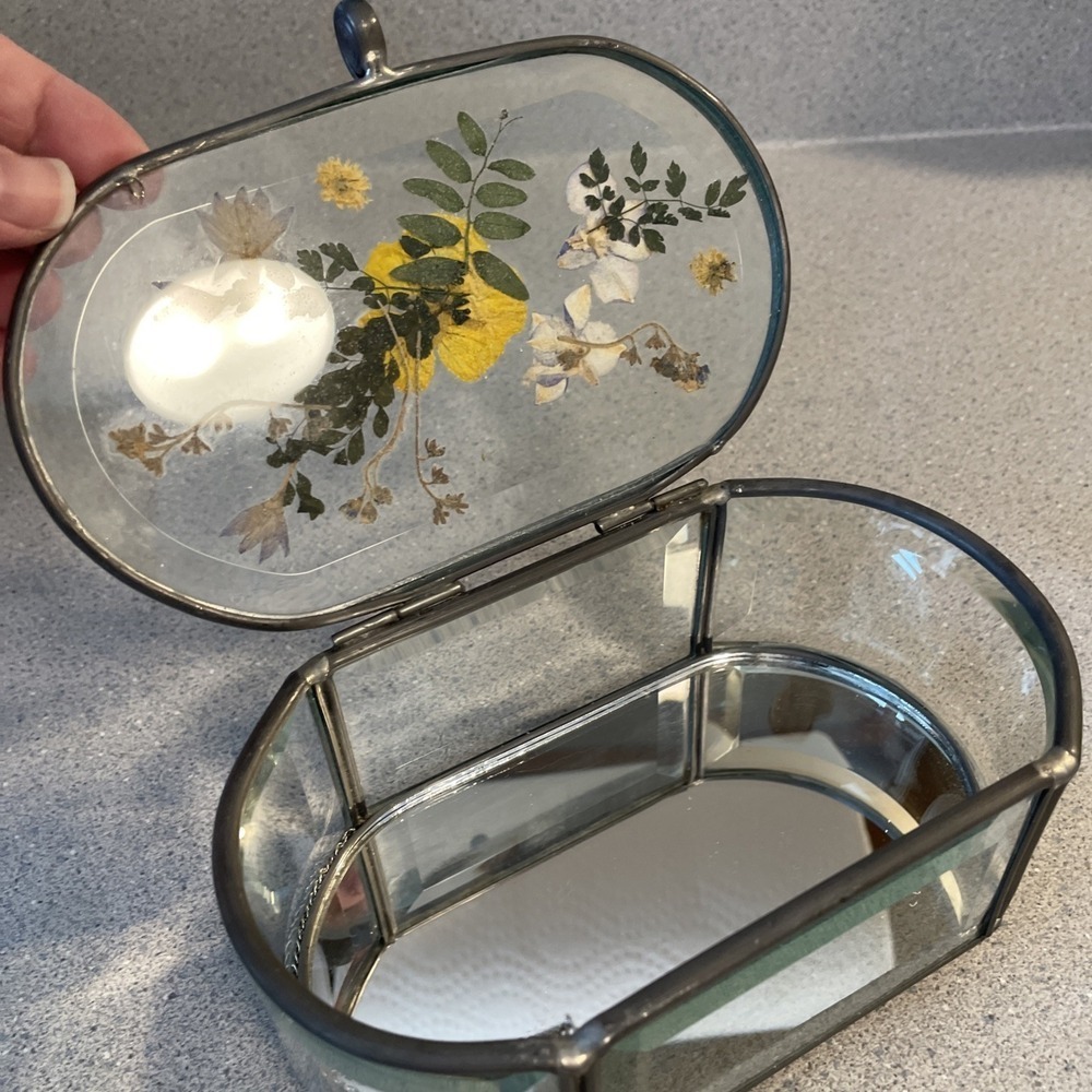 VTG Glass Trinket Keepsake Jewelry Box Cottagecore Pressed Dried Flowers - Picture 5 of 9